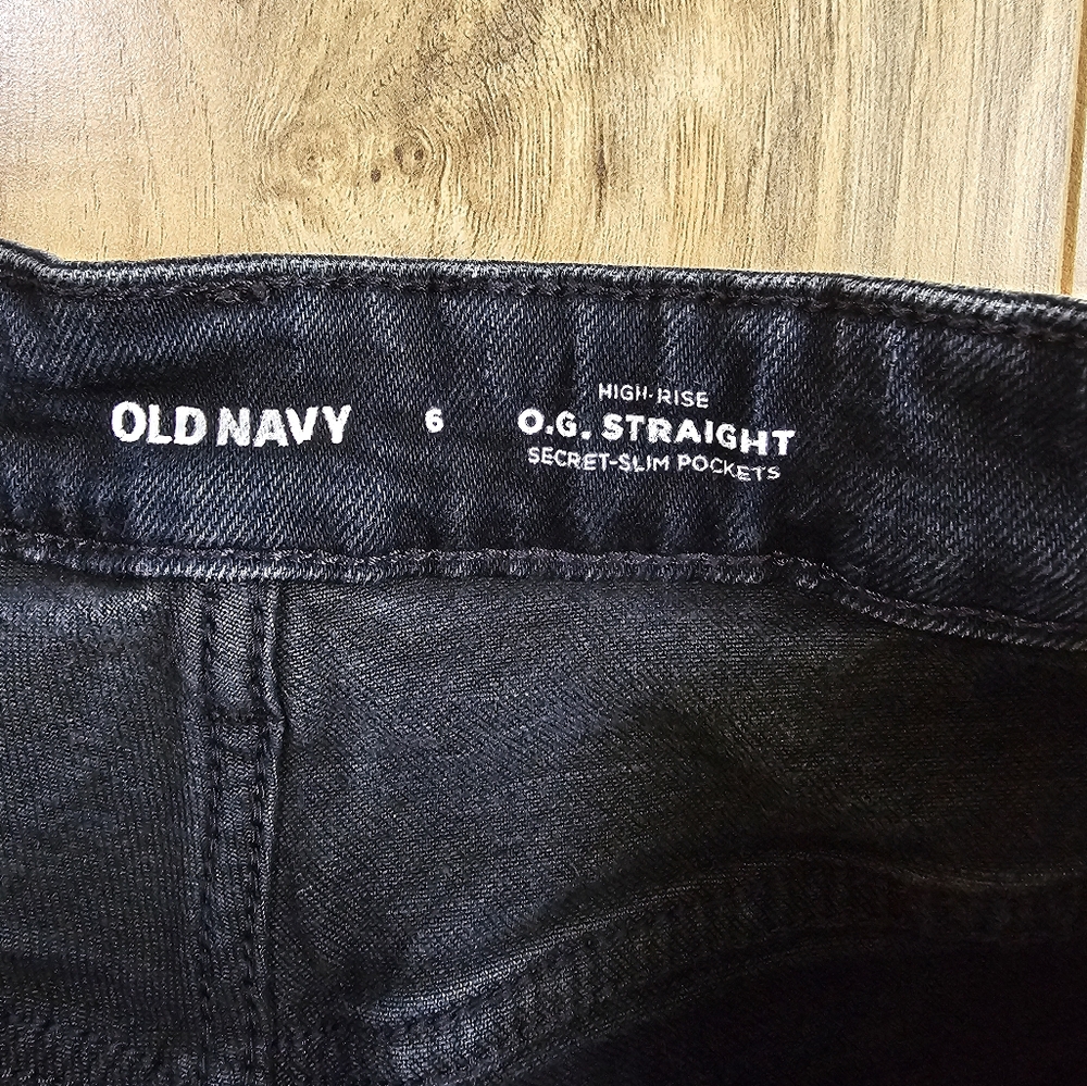 Old Navy O.G. Straight Jeans - Picture 2 of 11